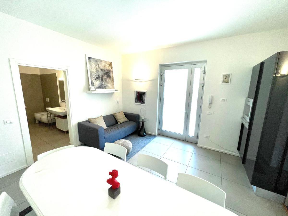 Carly'S Rooms Torbole Sul Garda Εξωτερικό φωτογραφία