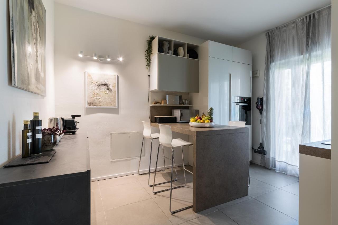 Carly'S Rooms Torbole Sul Garda Εξωτερικό φωτογραφία