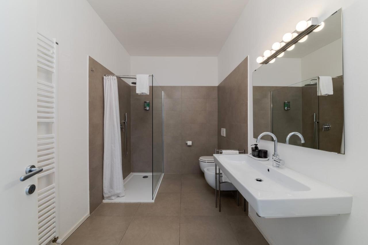 Carly'S Rooms Torbole Sul Garda Εξωτερικό φωτογραφία